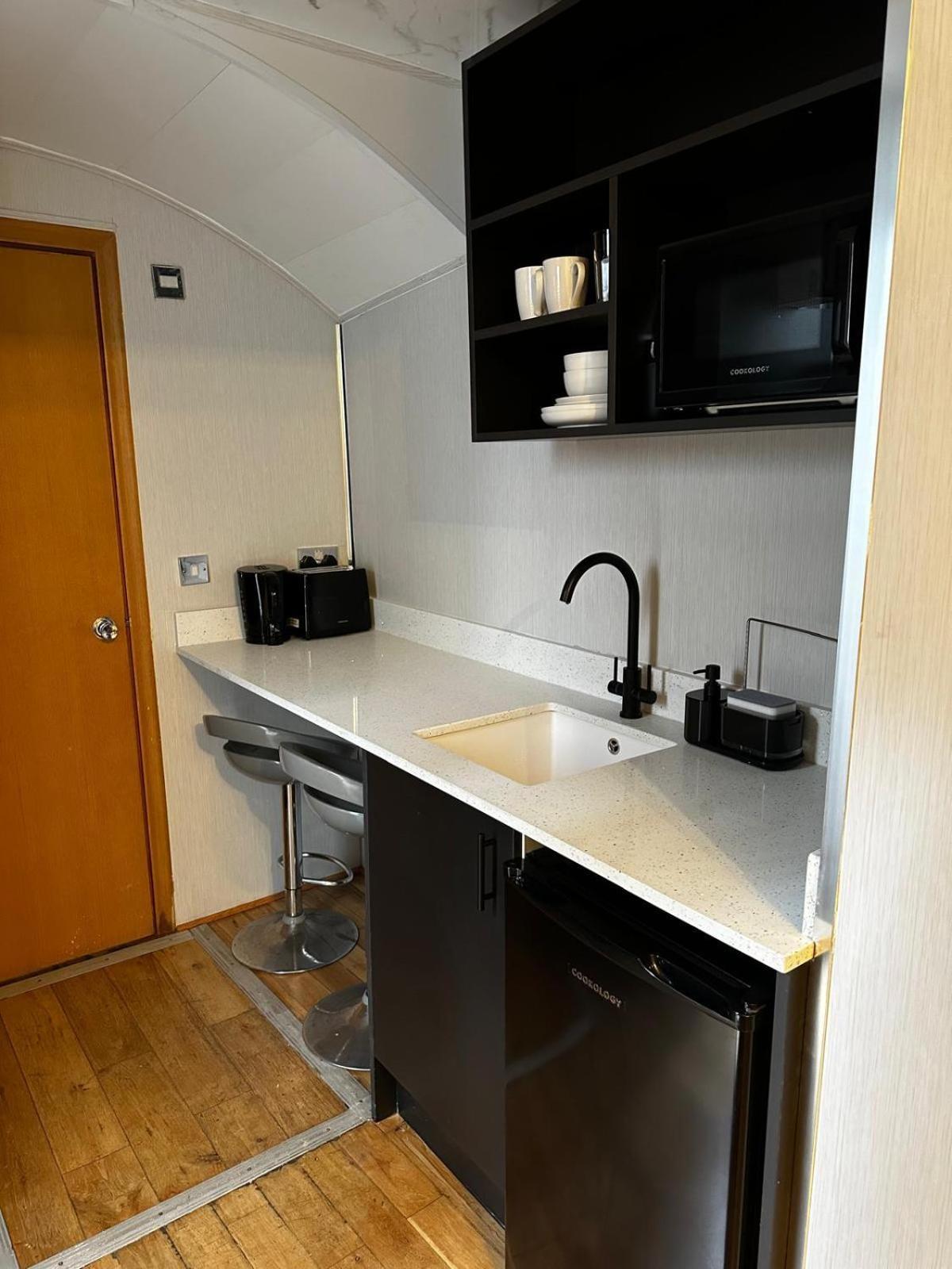 Fb1-Spacious Basement Studio Flat Fits 2- Near Hyde Park London Kültér fotó