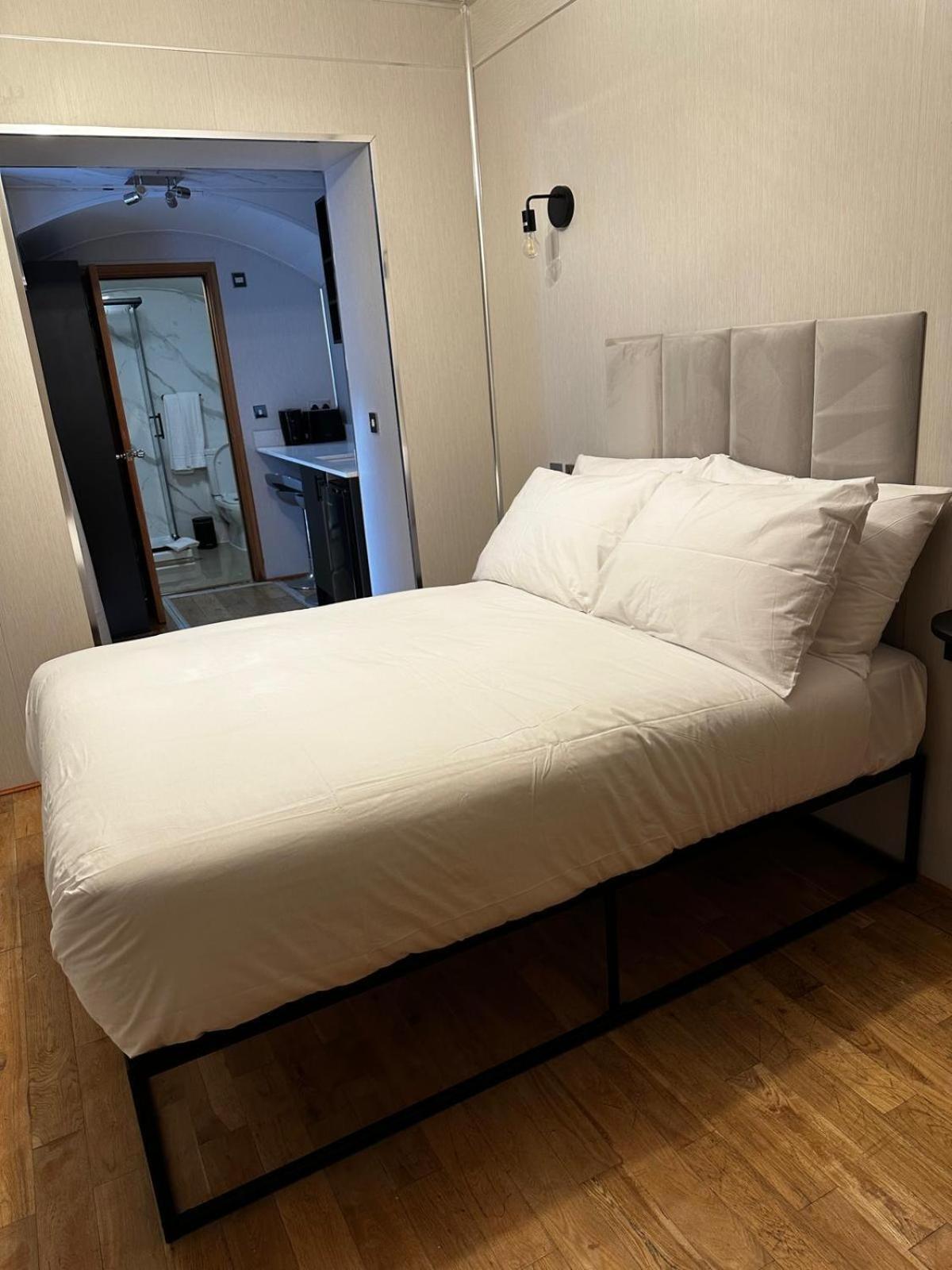Fb1-Spacious Basement Studio Flat Fits 2- Near Hyde Park London Kültér fotó